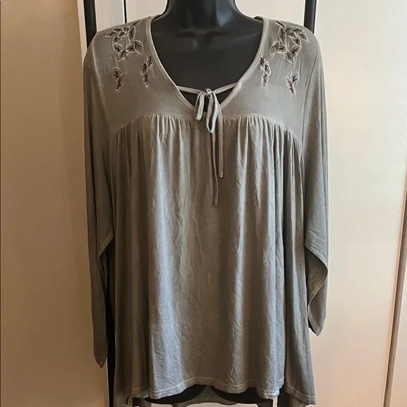 POL embroidered top - Picture 2 of 6